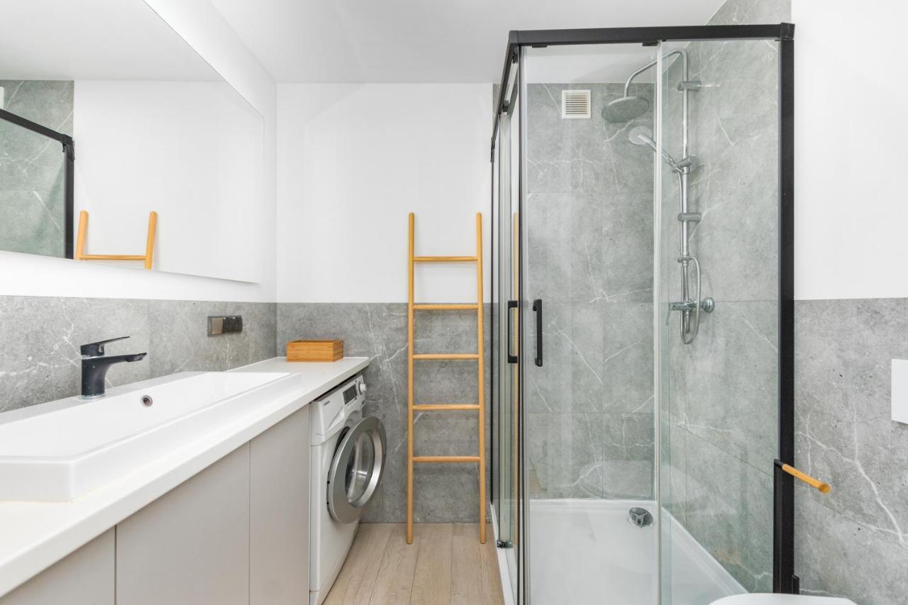 Hoza 36 By Homeprime Warsaw Exterior photo